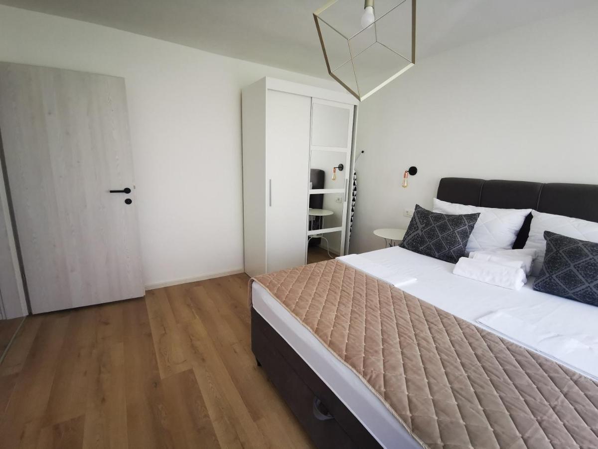 City Center Apartment Bravos Makarska Exterior photo